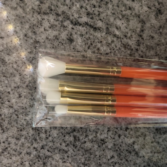 Ace Beauté Eyeshadow Brushes 4 Set - Picture 2 of 2